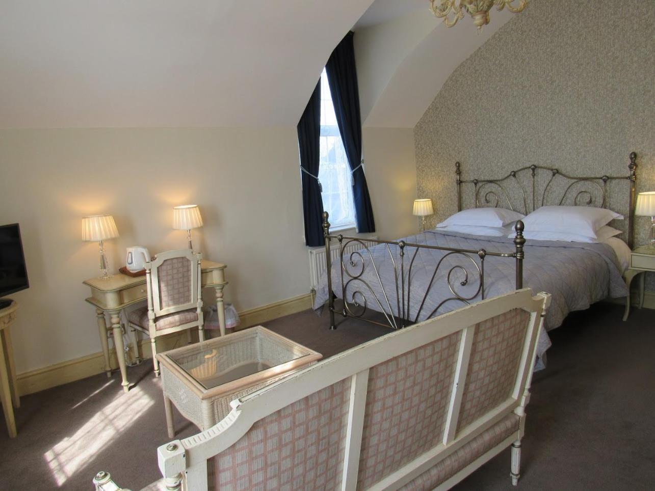 The Beaumont Accommodation Лаут Номер фото