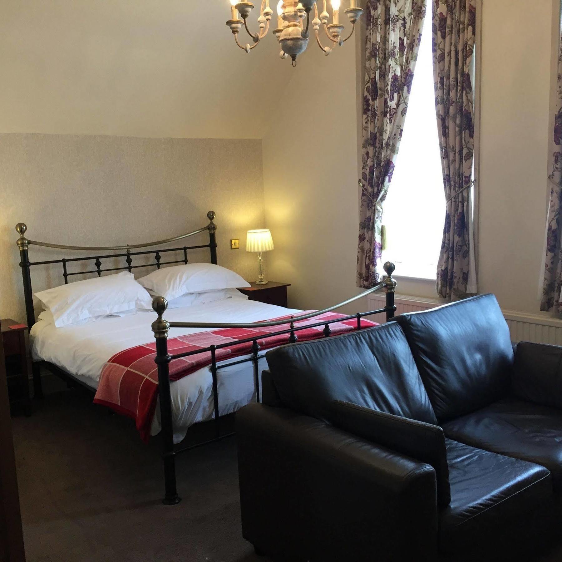 The Beaumont Accommodation Лаут Екстер'єр фото