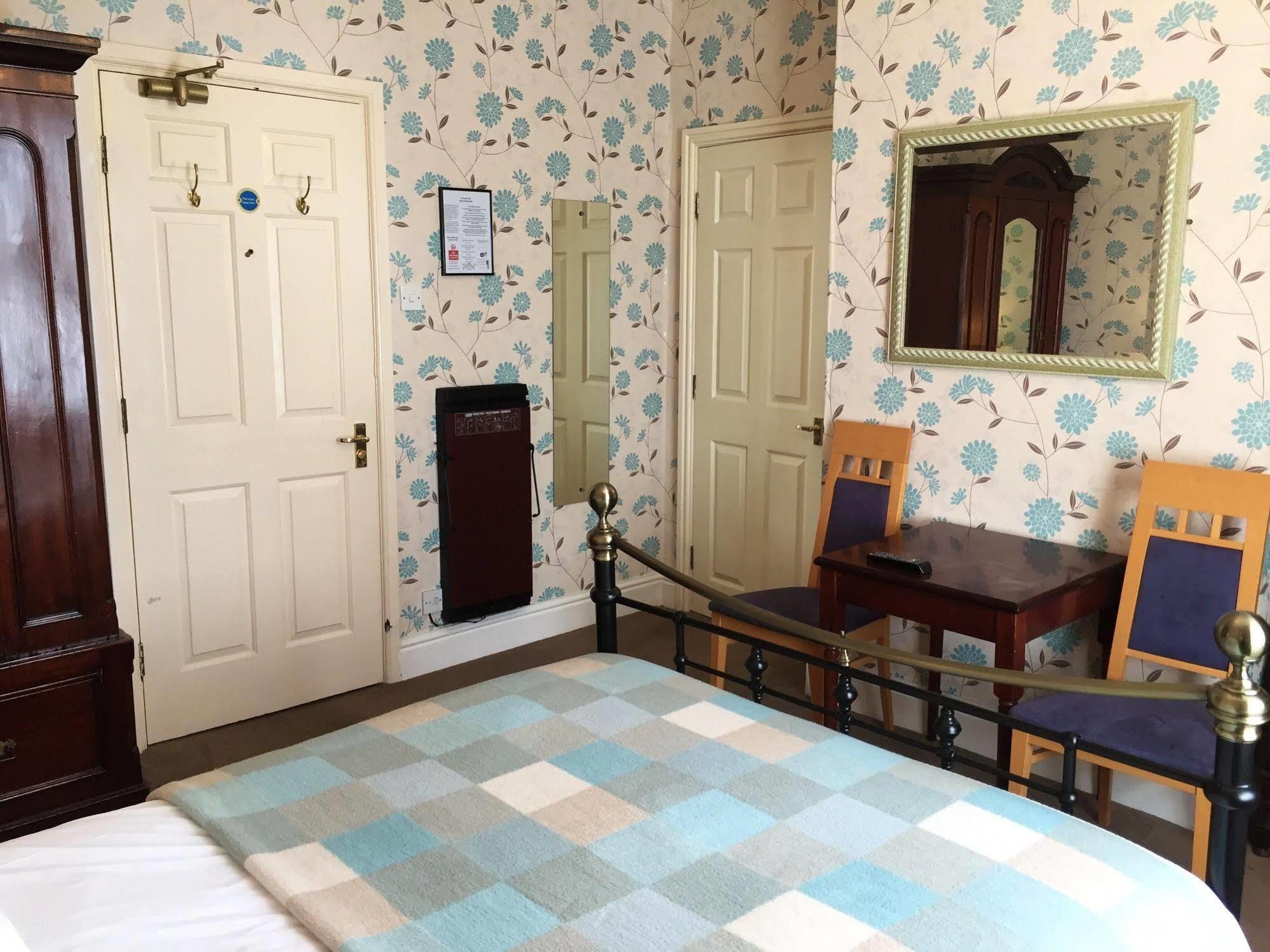 The Beaumont Accommodation Лаут Екстер'єр фото
